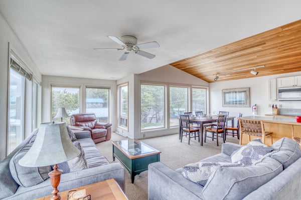 Manzanita Vacation Rental-104